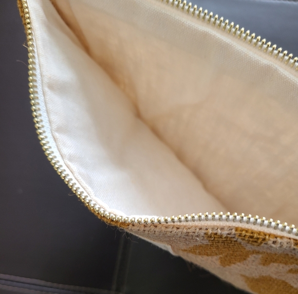 Sezane Burlap Pouch - Picture 3 of 3